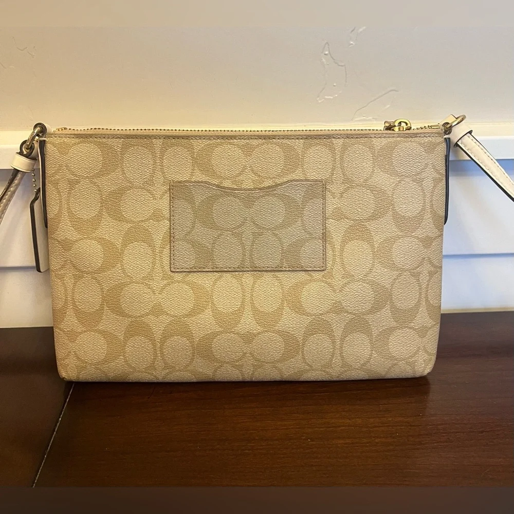 Sold - Picture 5 of 6